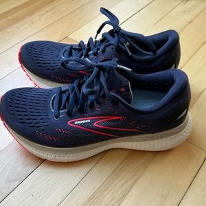 Brooks Glycerin 19